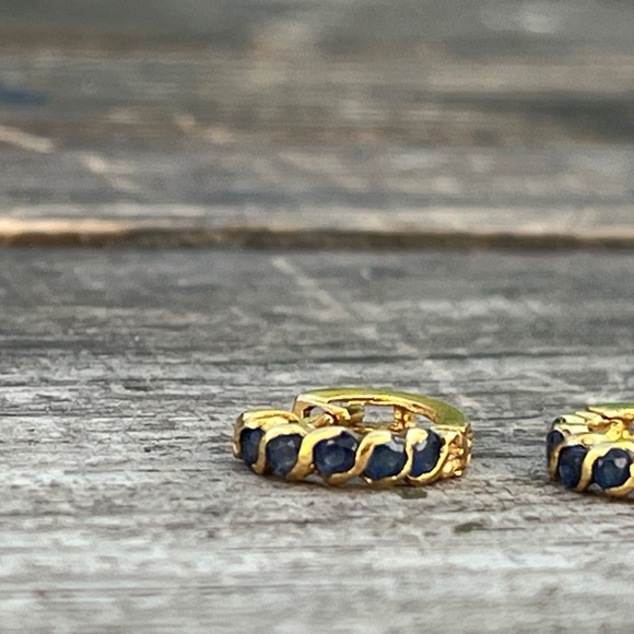 10k gold sapphire earrings natural blue hoop hoops huggies yellow minimalist 10k - Picture 5 of 16